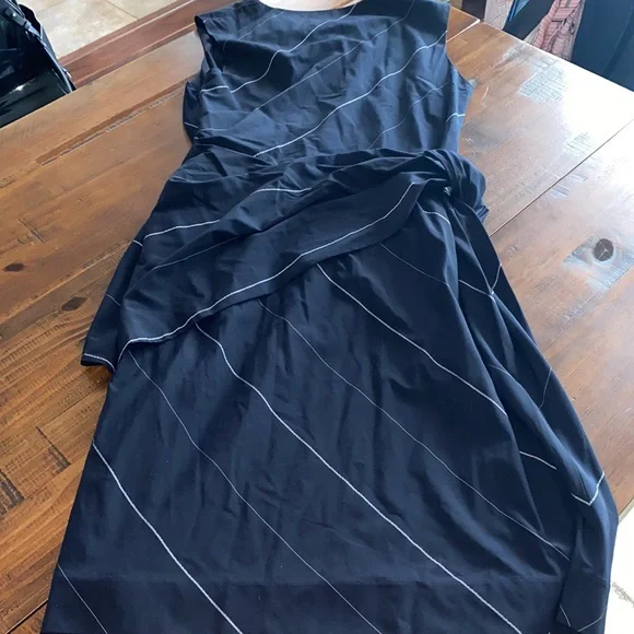 MM Lafleur Navy and White Knee-Length Dress - Picture 5 of 7